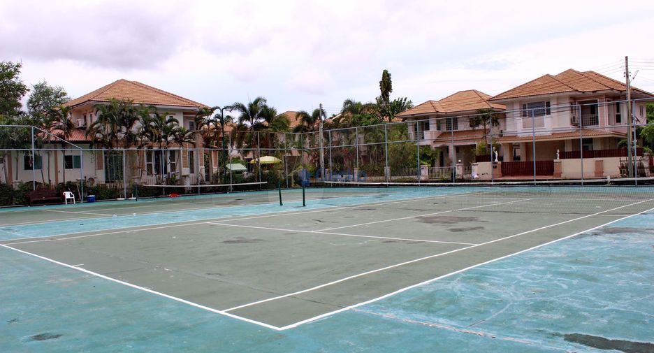 For sale 4 bedrooms house in Jomtien, Pattaya