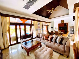 À louer 3 chambres maison à Bang Lamung, Chonburi