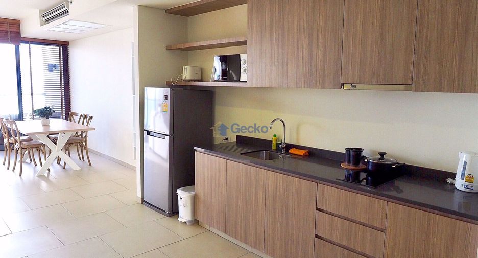 For rent 2 bedrooms condo in North Pattaya, Pattaya