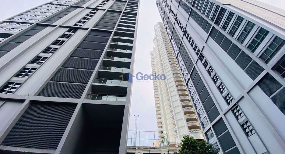 For rent 2 bedrooms condo in North Pattaya, Pattaya
