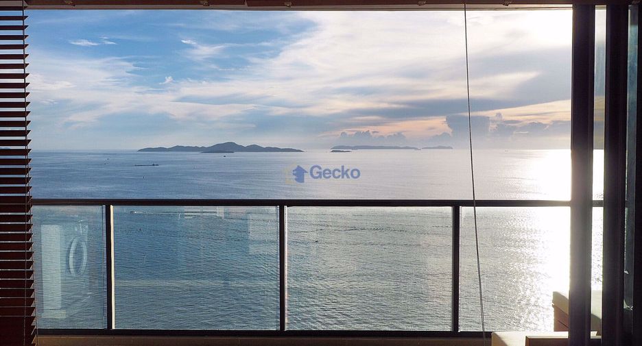 For rent 2 bedrooms condo in North Pattaya, Pattaya