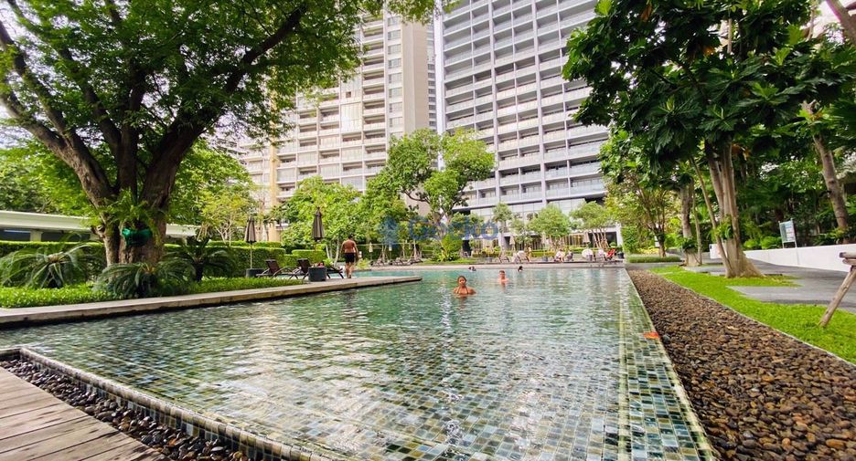 For rent 2 bedrooms condo in North Pattaya, Pattaya