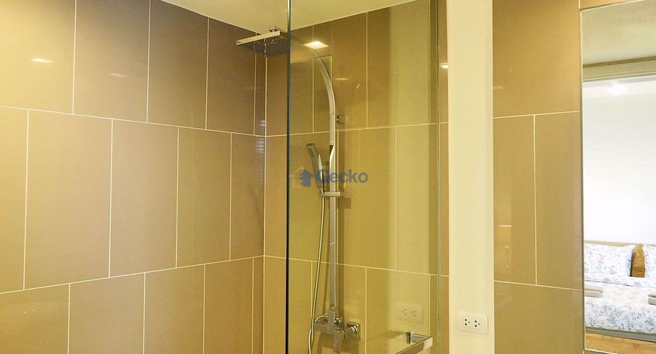 For rent 2 bedrooms condo in North Pattaya, Pattaya