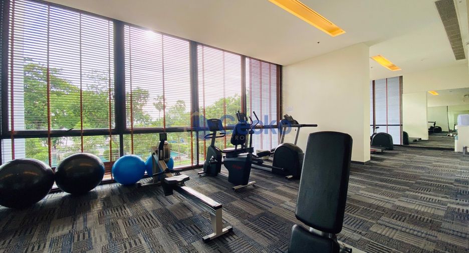 For rent 2 bedrooms condo in North Pattaya, Pattaya