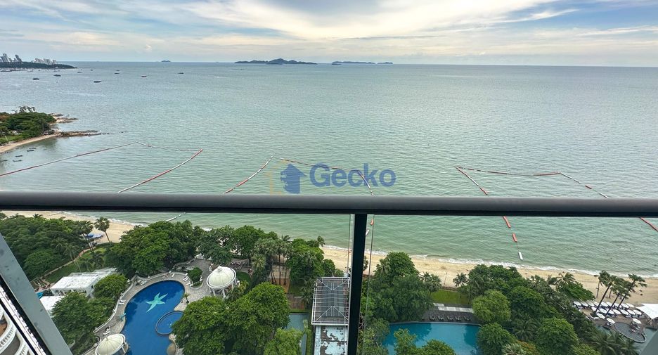 For rent 2 bedrooms condo in North Pattaya, Pattaya