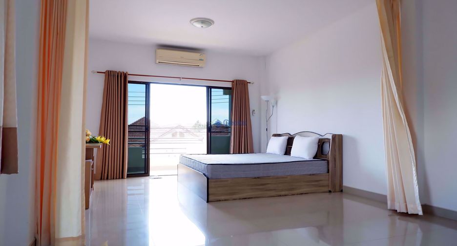 For rent 5 bedrooms house in East Pattaya, Pattaya