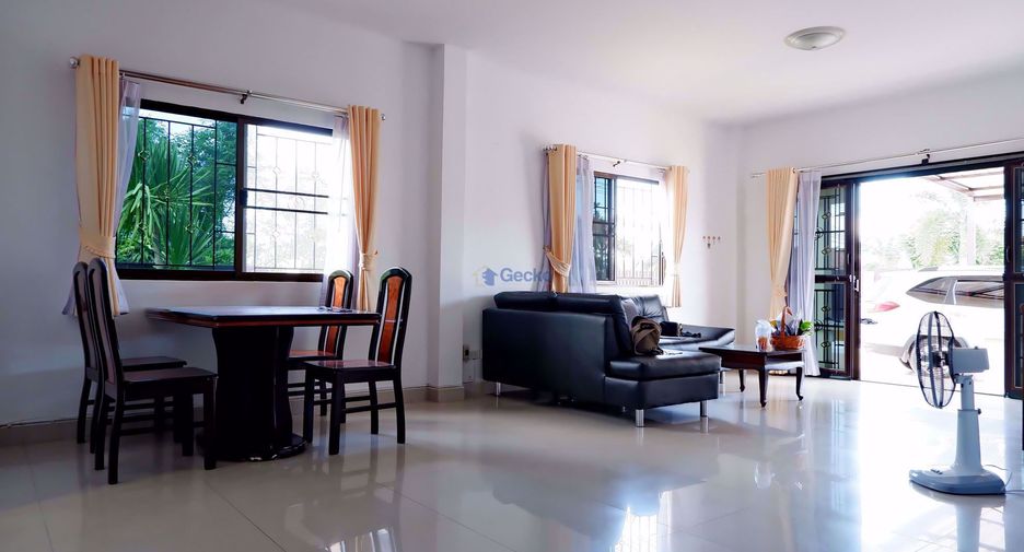 For rent 5 bedrooms house in East Pattaya, Pattaya