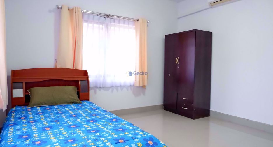 For rent 5 bedrooms house in East Pattaya, Pattaya