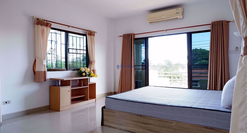 For rent 5 bedrooms house in East Pattaya, Pattaya