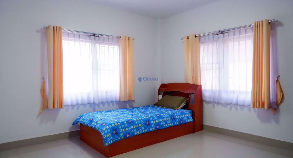 For rent 5 bedrooms house in East Pattaya, Pattaya