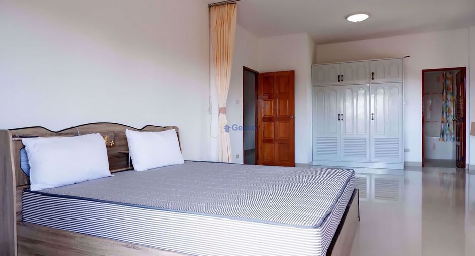 For rent 5 bedrooms house in East Pattaya, Pattaya