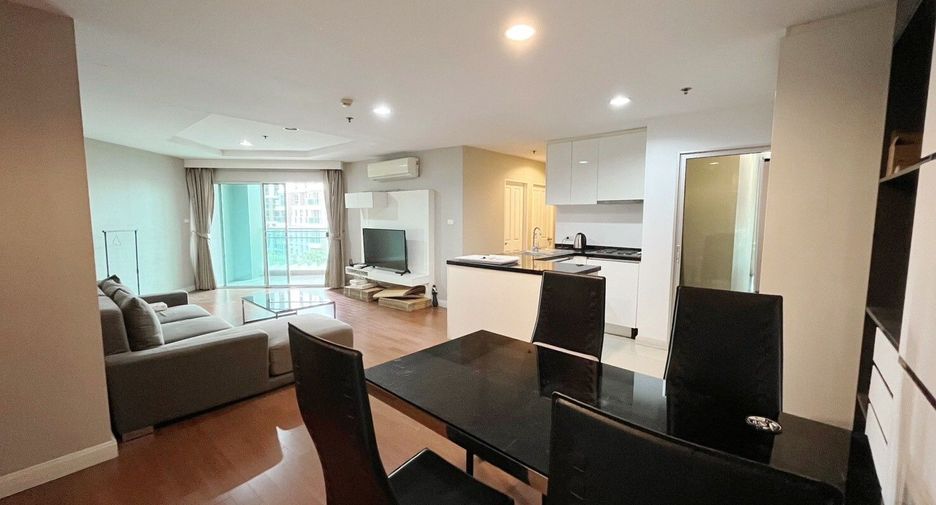 For sale 2 bedrooms condo in Huai Khwang, Bangkok
