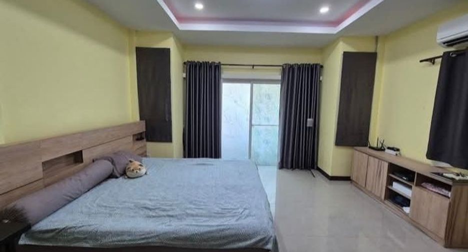 For rent 3 bedrooms house in Mueang Phuket, Phuket
