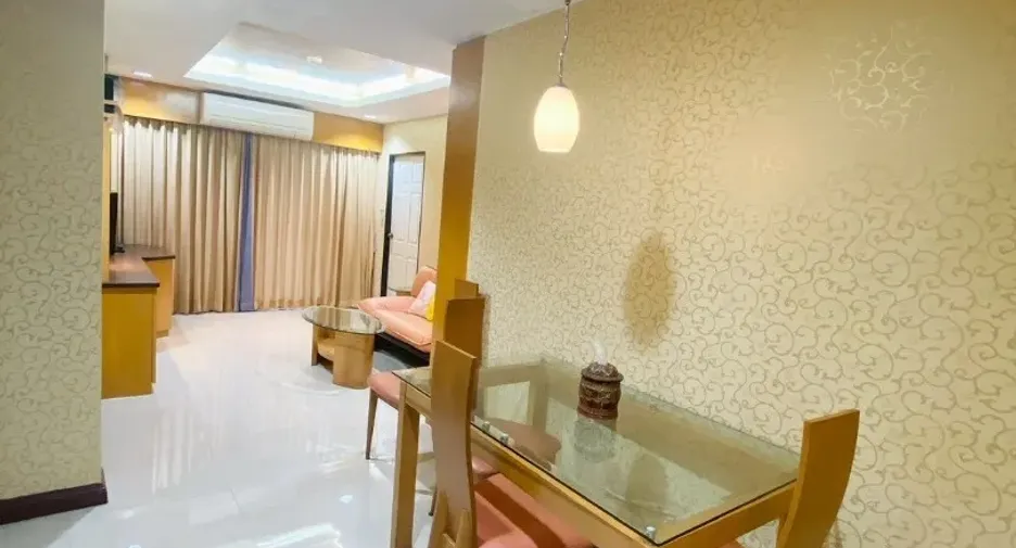ขาย 2 ห้องนอน คอนโด ใน บางรัก, กรุงเทพฯ