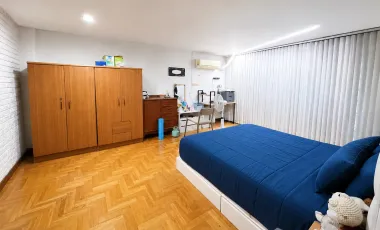 À vendre 2 chambres condo à Huai Khwang, Bangkok