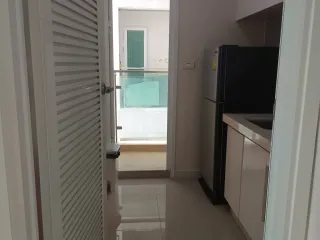 À louer 1 chambre condo à Huai Khwang, Bangkok