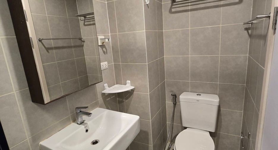 Wohnung zur Miete mit 1 Zimmer in Phasi Charoen, Bangkok