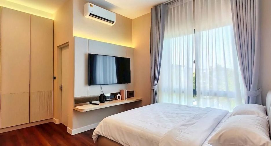 For sale and for rent 4 bedrooms house in Bang Phli, Samut Prakan