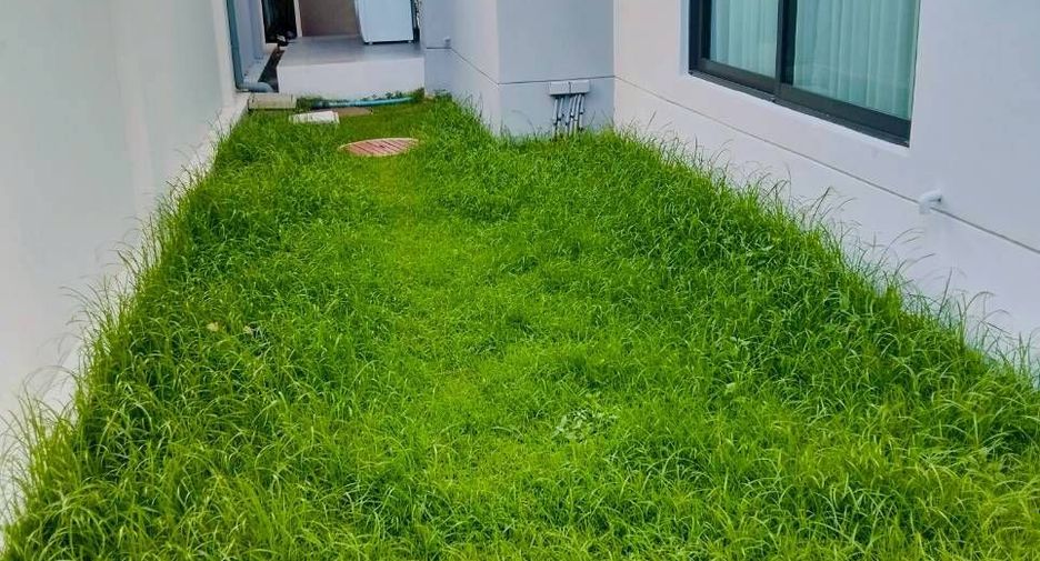 For sale and for rent 4 bedrooms house in Bang Phli, Samut Prakan