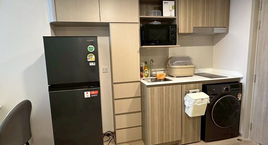 Wohnung zur Miete mit 2 Zimmer in Khlong Toei, Bangkok