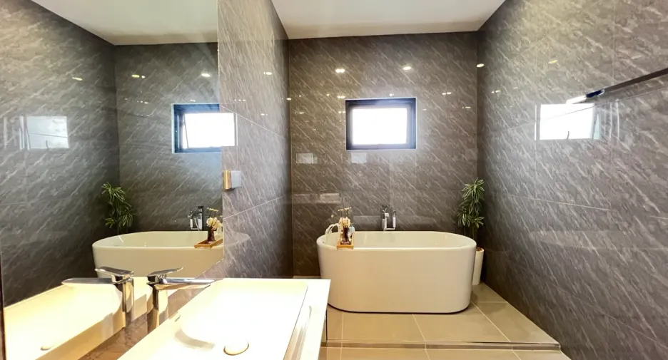 For rent 4 bedrooms house in Huay Yai, Pattaya