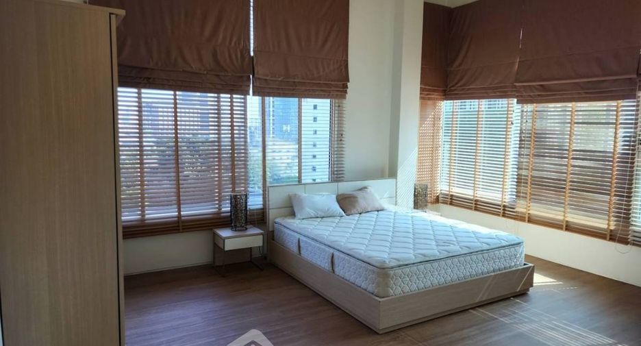 For sale 3 ベッドルーム condo in Phaya Thai, Bangkok