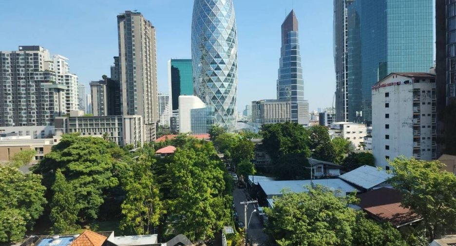 For sale 3 ベッドルーム condo in Phaya Thai, Bangkok