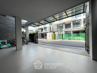 Продажа 4 спальни дом в Лат Пхрао, Бангкок