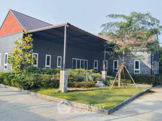 Haus zum Kauf mit 1 Zimmer in Bang Lamung, Chonburi