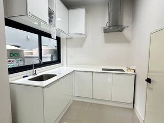 For rent 4 bedrooms townhouse in Bang Khen, Bangkok