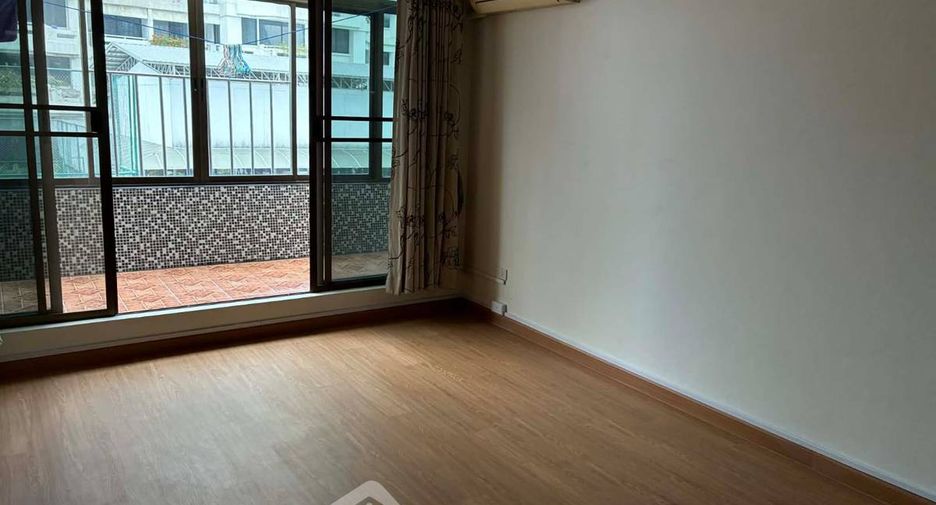 Condo en alquiler de 2 habitaciones en Sathon, Bangkok