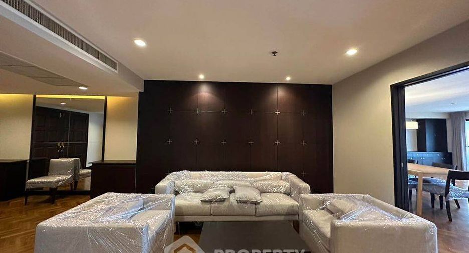 Condo en alquiler de 3 habitaciones en Khlong Toei, Bangkok