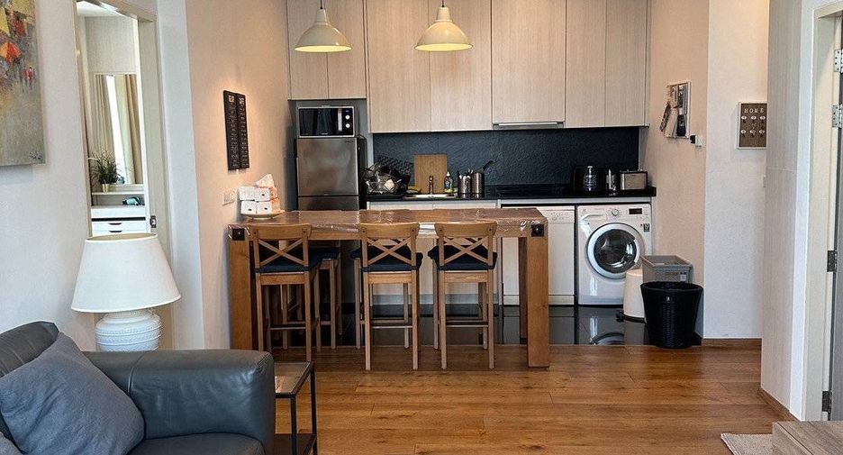 For rent 2 bedrooms condo in Bang Na, Bangkok