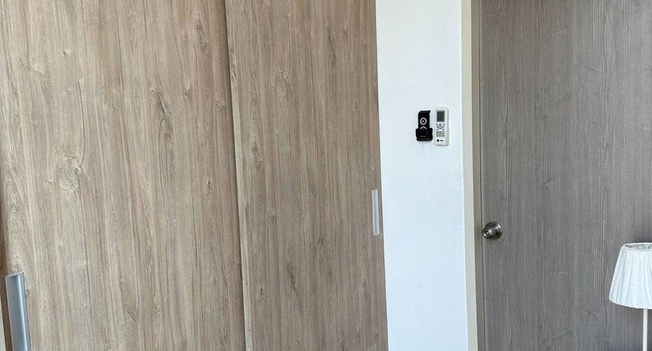 For rent 2 bedrooms condo in Bang Na, Bangkok