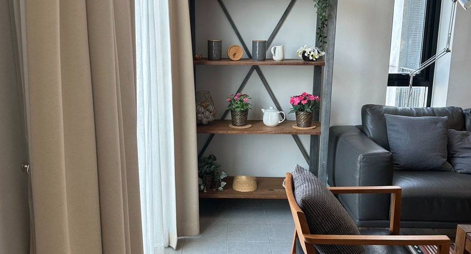 For rent 2 bedrooms condo in Bang Na, Bangkok