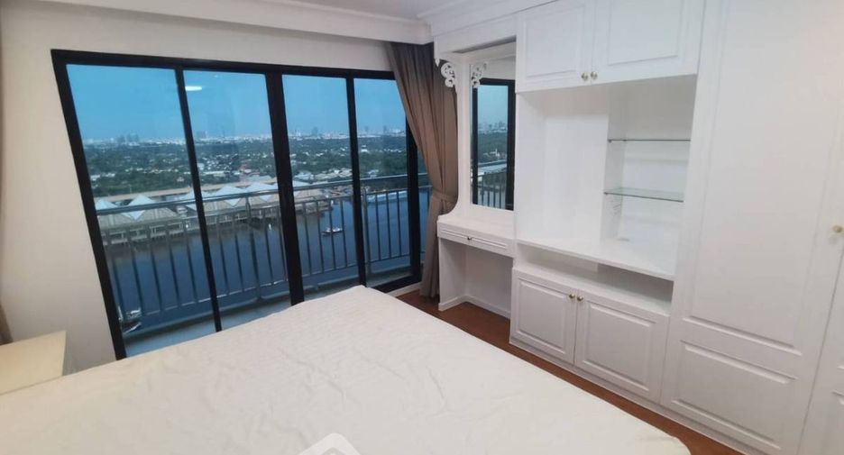 For rent 3 bedrooms condo in Yan Nawa, Bangkok