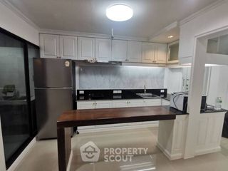 For rent 3 bedrooms condo in Yan Nawa, Bangkok