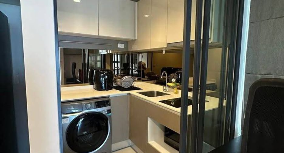 For rent 1 bed condo in Khlong San, Bangkok
