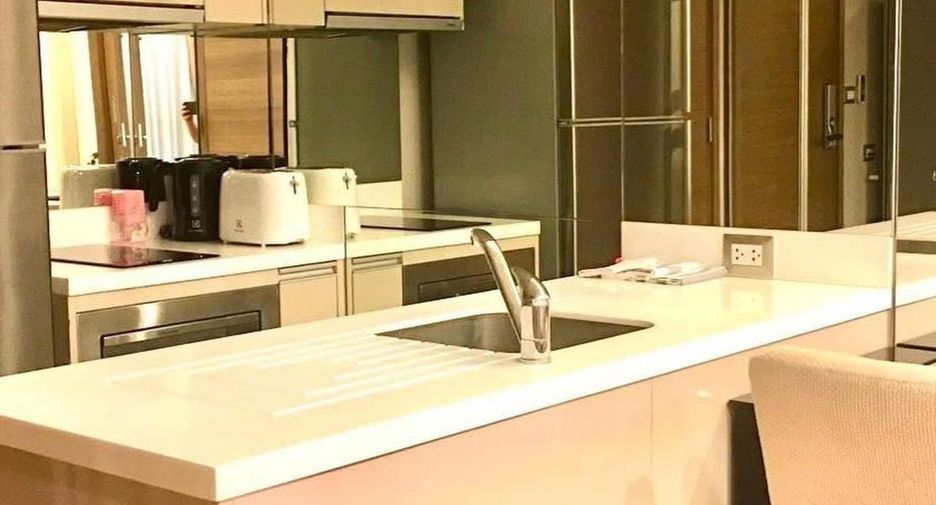 For rent 1 bed condo in Sathon, Bangkok