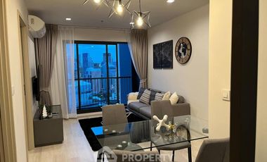 For rent 2 bedrooms condo in Pathum Wan, Bangkok