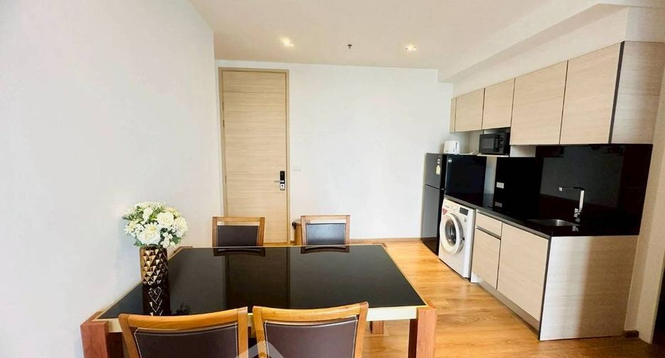 For rent 2 bedrooms condo in Khlong Toei, Bangkok