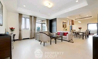 For rent 3 bedrooms apartment in Watthana, Bangkok