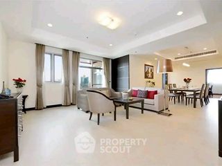 À louer 3 chambres appartement à Watthana, Bangkok