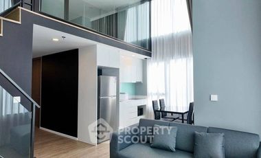 For rent 2 bedrooms condo in Huai Khwang, Bangkok