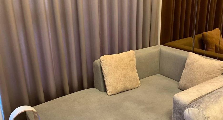 Condo en alquiler de 1 habitaciones en Bang Rak, Bangkok