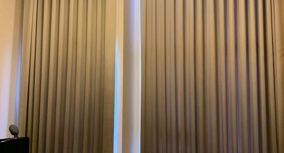 Condo en alquiler de 1 habitaciones en Bang Rak, Bangkok