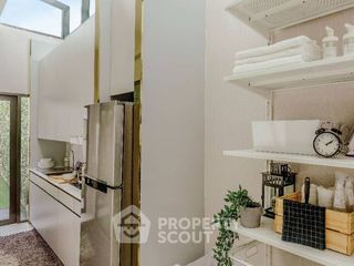 Reihenhaus zum Kauf mit 4 Zimmer in Saphan Sung, Bangkok