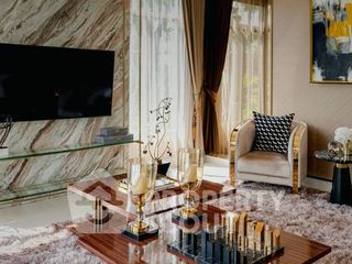 For sale 4 bedrooms house in Saphan Sung, Bangkok