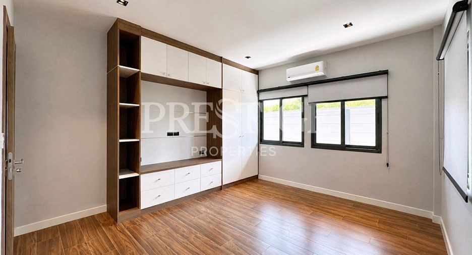For sale 3 bedrooms house in Huay Yai, Pattaya