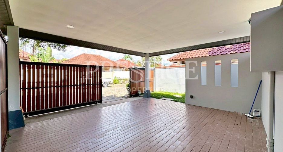 For sale 3 bedrooms house in Huay Yai, Pattaya